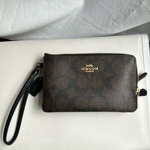 COACH double zip wristlet